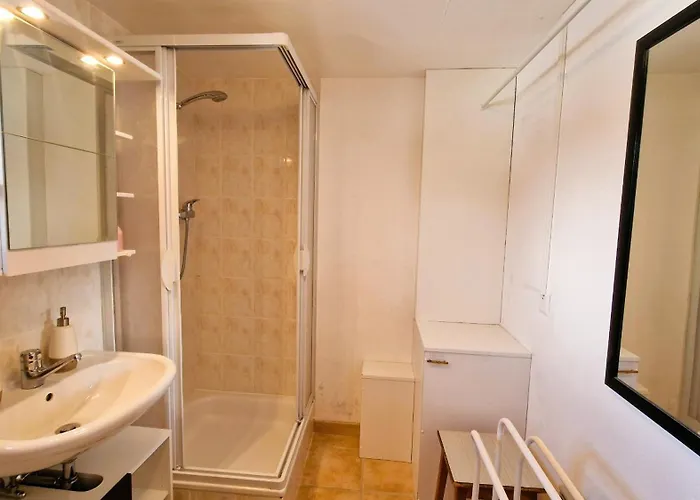 Pra Charris - - شقة